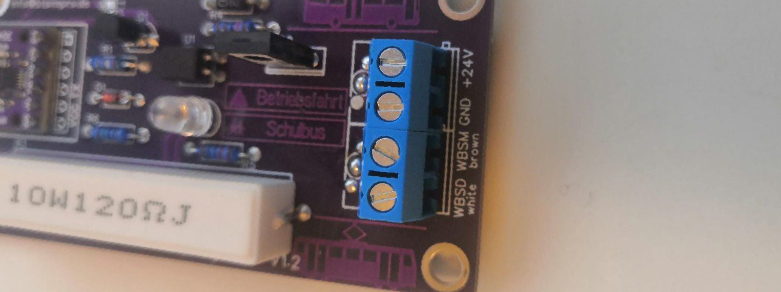 ef601bf7-721f-4fc3-8bab-41381694c18f